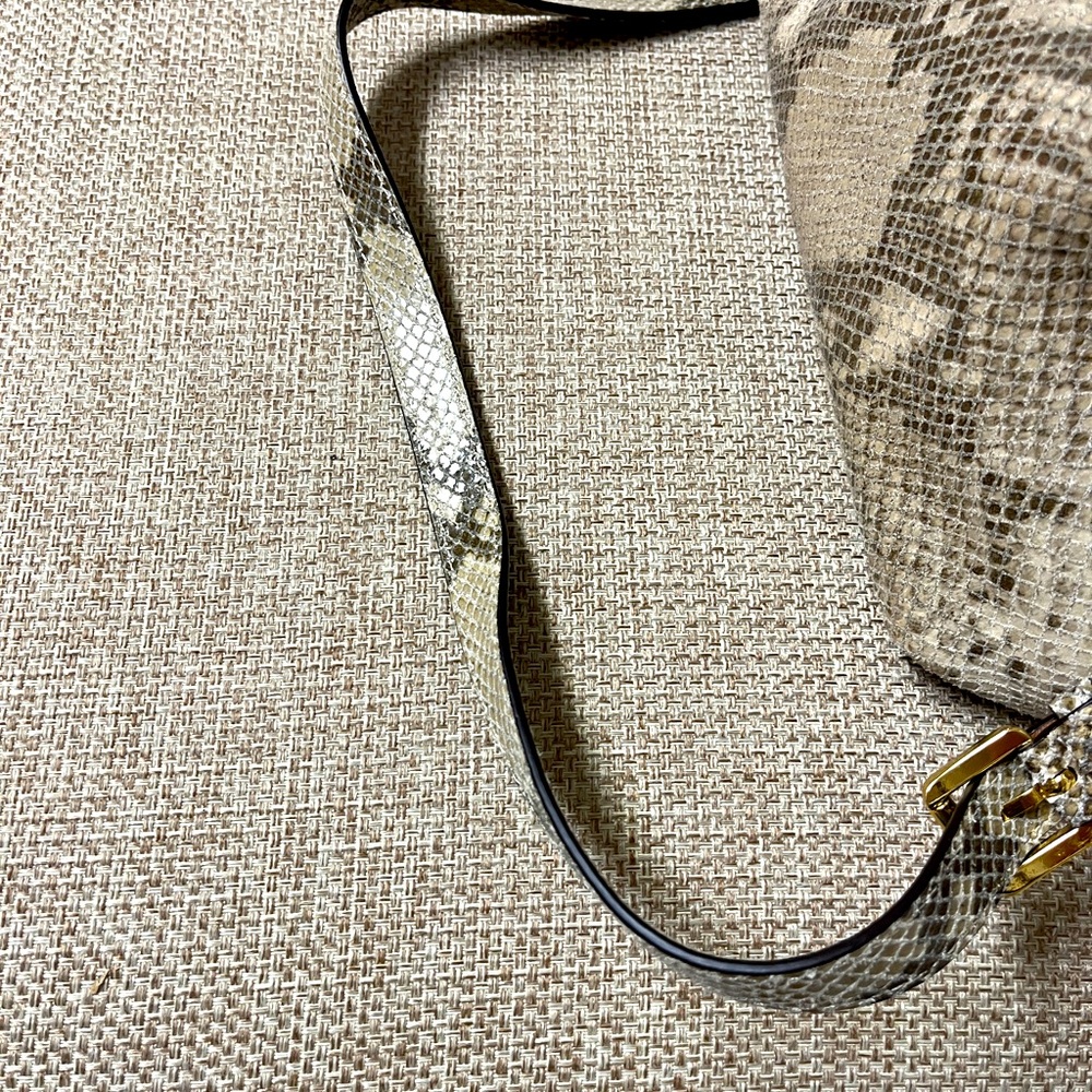 Michael Kors crossbody/Clutch, EUC, snakeskin pattern, soft, heavy feel - Picture 5 of 14